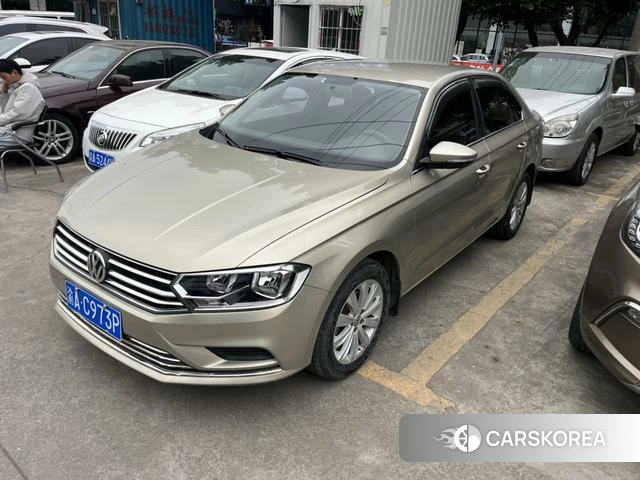 Volkswagen Bora 2022 Желтый из Китая, фото 4