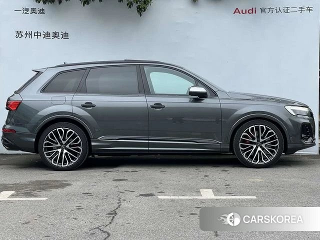 Audi SQ7 2024 Темно-серый из Китая, фото 4