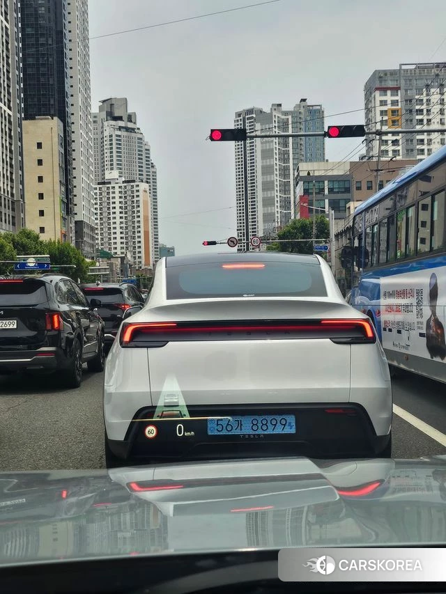 Tesla Model Y 2025 Белый из Кореи, фото 5