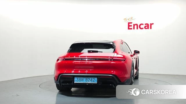 Porsche Taycan id 4249384 из Кореи 14