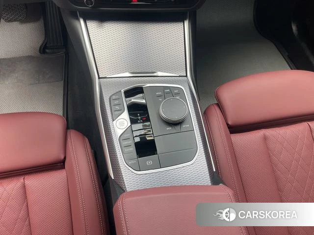 BMW 3 series id 4278332 из Китая 26