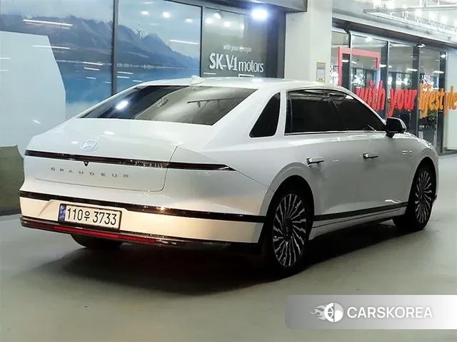 Hyundai Grandeur (GN7) id 3316945 из Кореи 14