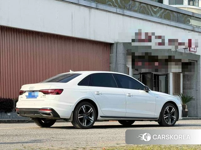 Audi A4L id 4265056 из Китая 11
