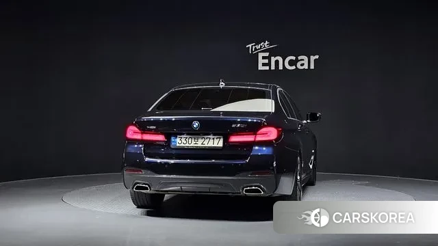 BMW 5 Series (G30) id 3378631 из Кореи 14