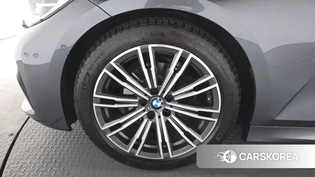 BMW 3 Series (G20) id 3753179 из Кореи 14