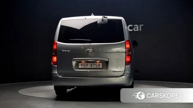 Hyundai The New Grand Starex id 2941421 из Кореи 14