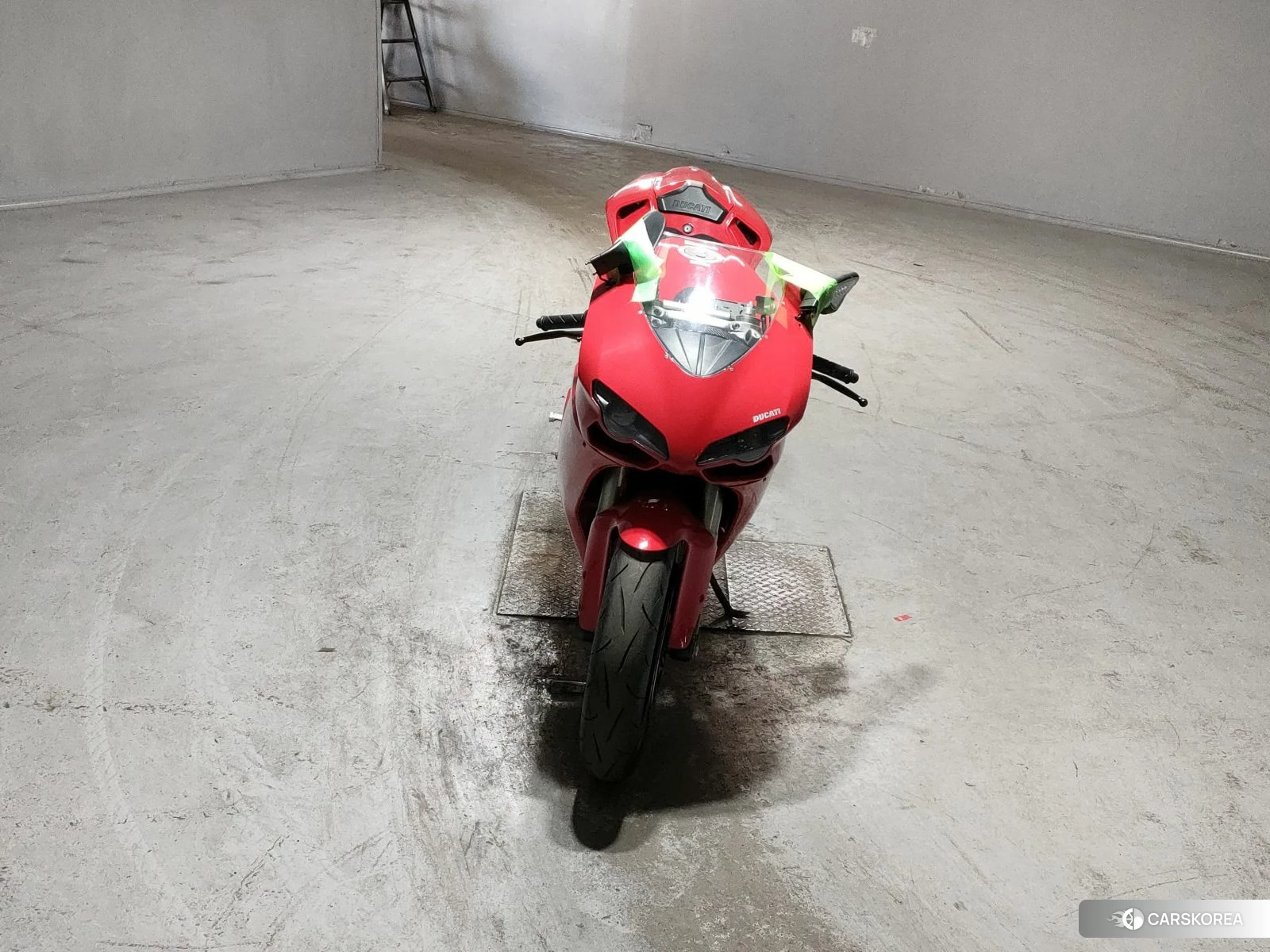 Проданный Ducati 1198 2011 из Японии