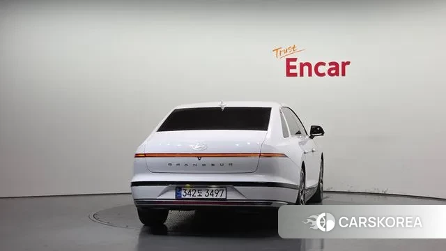 Hyundai Grandeur (GN7) id 3272876 из Кореи 14