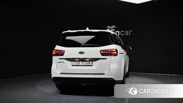 Kia The New Carnival id 3402973 из Кореи 14