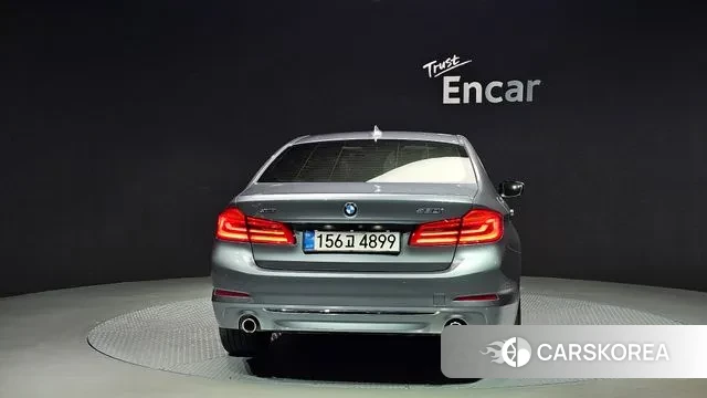 BMW 5 Series (G30) id 3176683 из Кореи 14