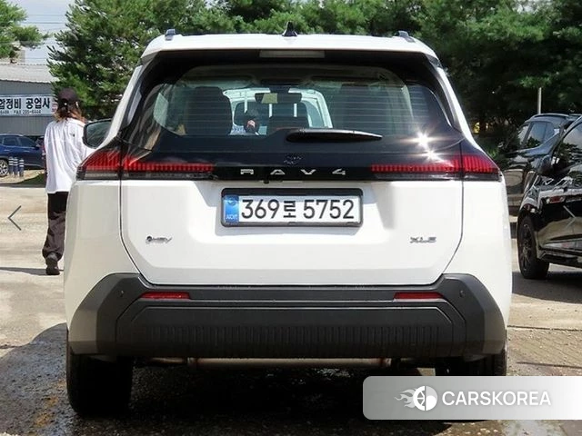 Toyota RAV4 5th Generation 2026 Белый из Кореи, фото 4