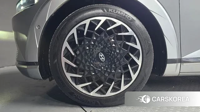 Hyundai Ionic 5 id 3759621 из Кореи 14