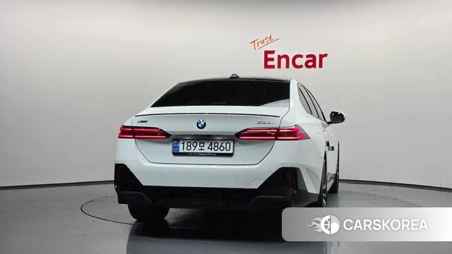 BMW 5 Series (G60) id 4853708 из Кореи 29