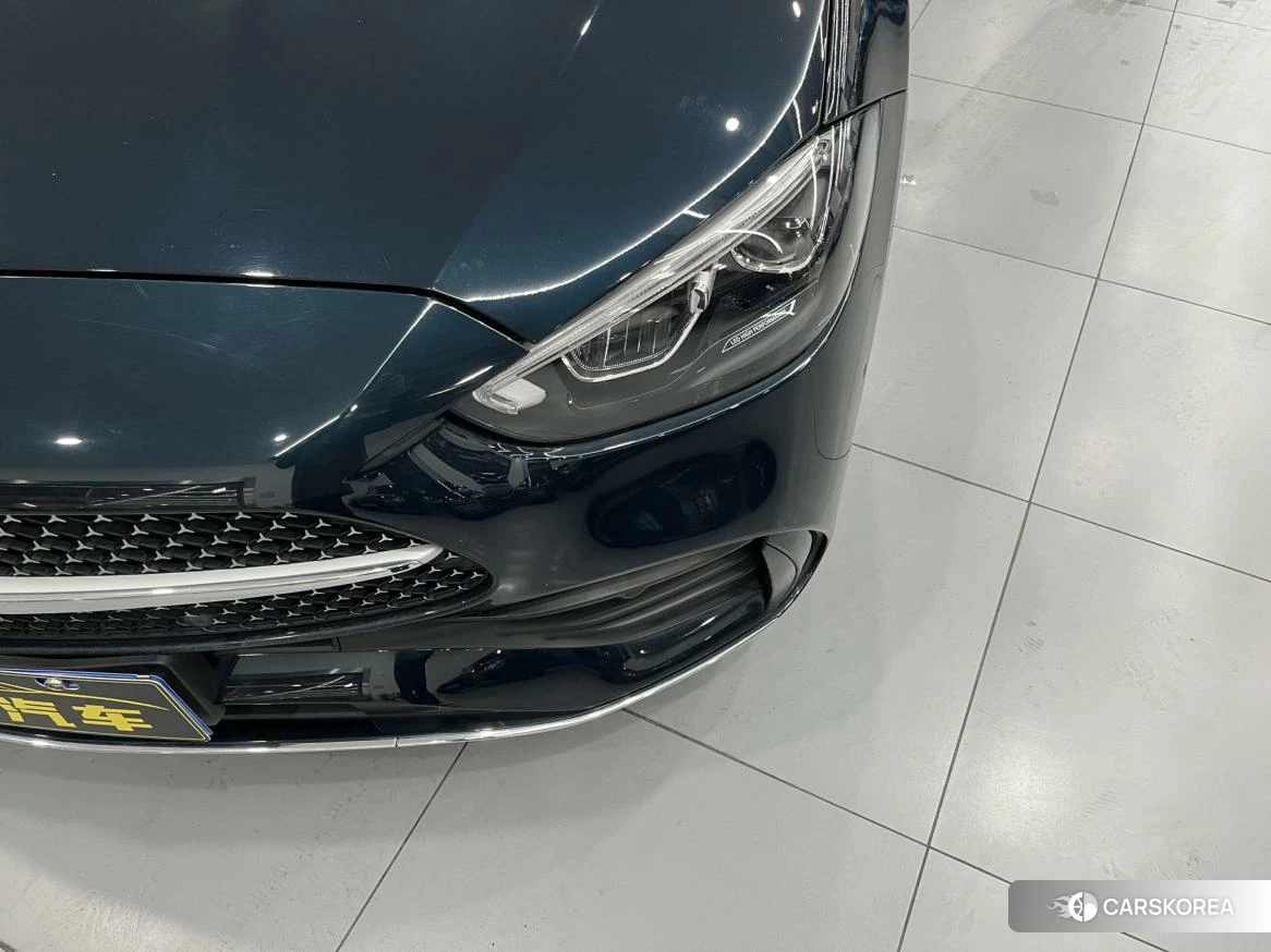 Mercedes-Benz Class C id 4487365 из Китая 8