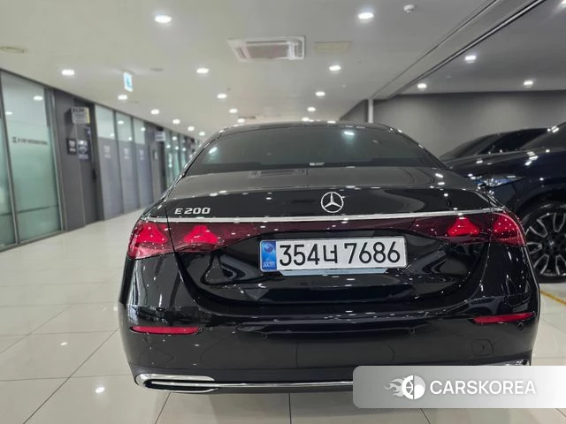 Mercedes-Benz E-Class W214 2025 Черный из Кореи, фото 6
