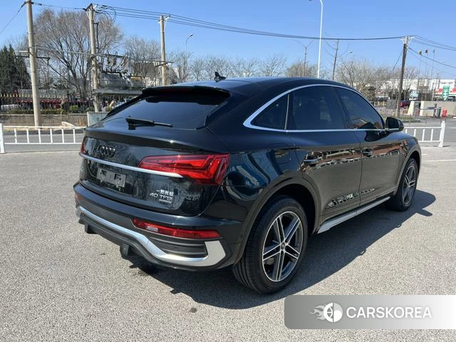 Audi Q5L Sportback 2021 Черный из Китая, фото 4