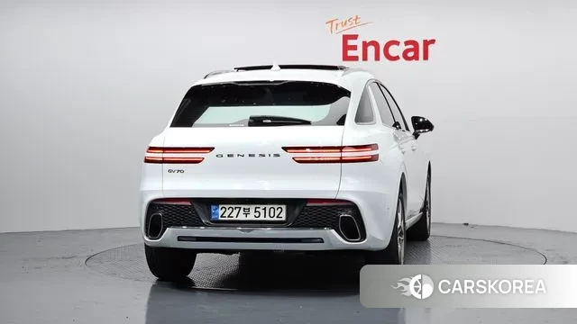 Genesis GV70 id 3478555 из Кореи 14