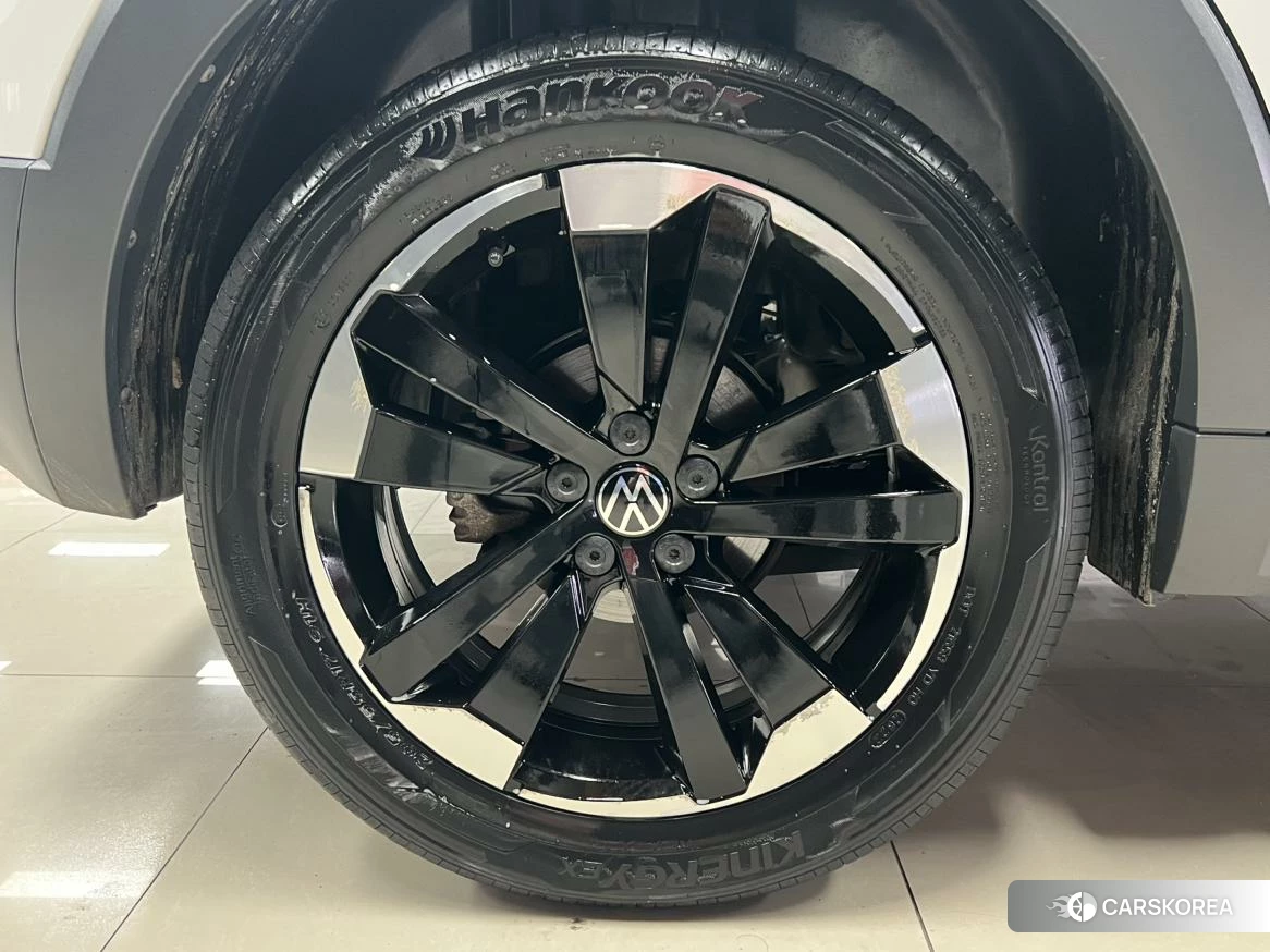 Volkswagen Exploring the shadow id 4513562 из Китая 10