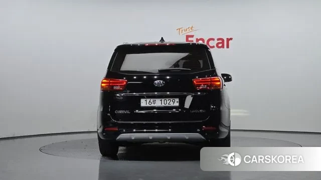 Kia The New Carnival id 3449471 из Кореи 14