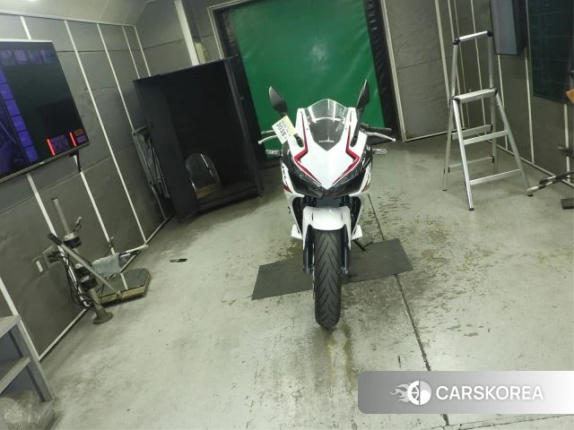 Проданный Honda CBR400R id 4199990 из Японии, фото 28