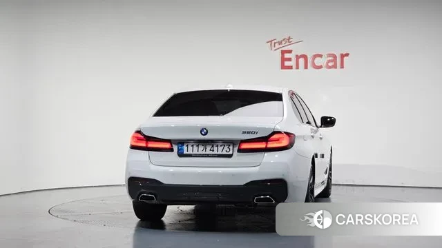 BMW 5 Series (G30) id 3355045 из Кореи 14