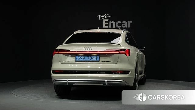 Audi e-Tron id 4585471 из Кореи 28