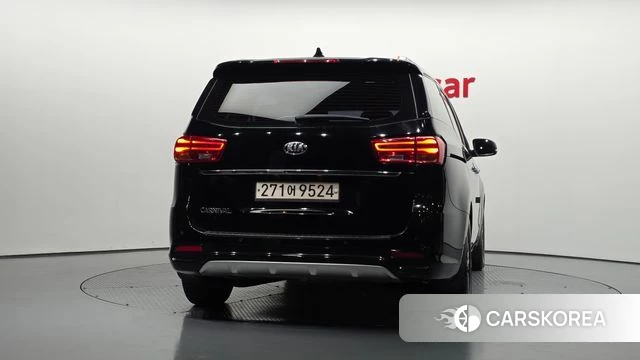 Kia The New Carnival id 4471453 из Кореи 14
