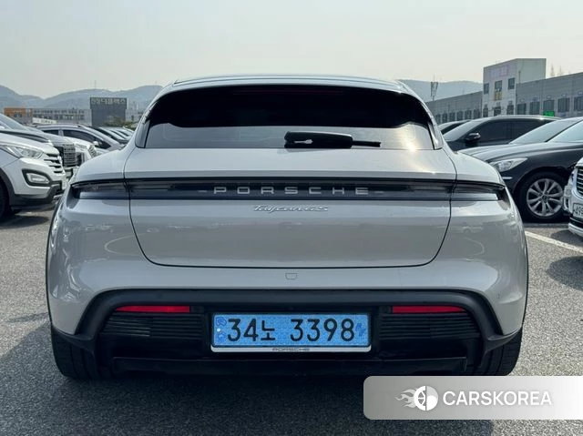 Porsche Taycan id 3883010 из Кореи 14