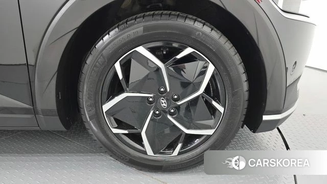 Hyundai Ionic 5 id 4906308 из Кореи 24