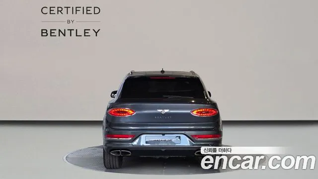 Bentley Bentayga 2023 Серый из Кореи, фото 4