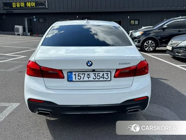 BMW 5 Series (G30) id 3283372 из Кореи 14