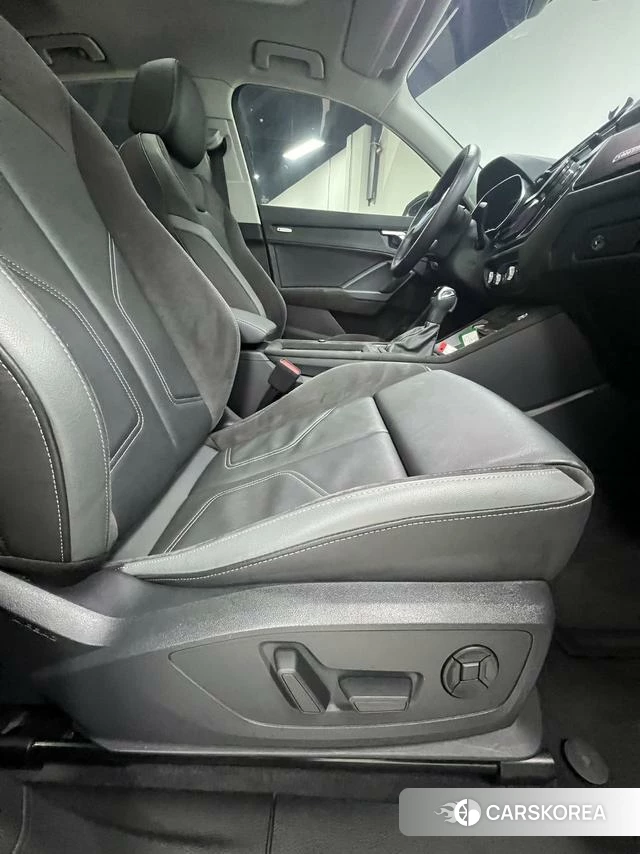 Audi Q3 Sportback id 4265907 из Китая 17