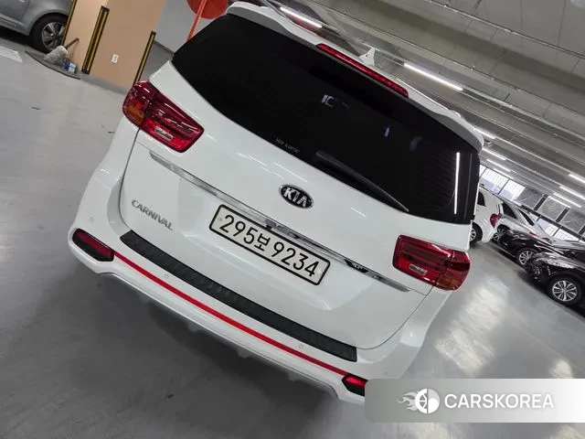 Kia The New Carnival id 3676943 из Кореи 14