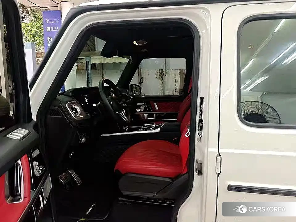 Mercedes-Benz G-Class 2024 Белый из Китая, фото 4