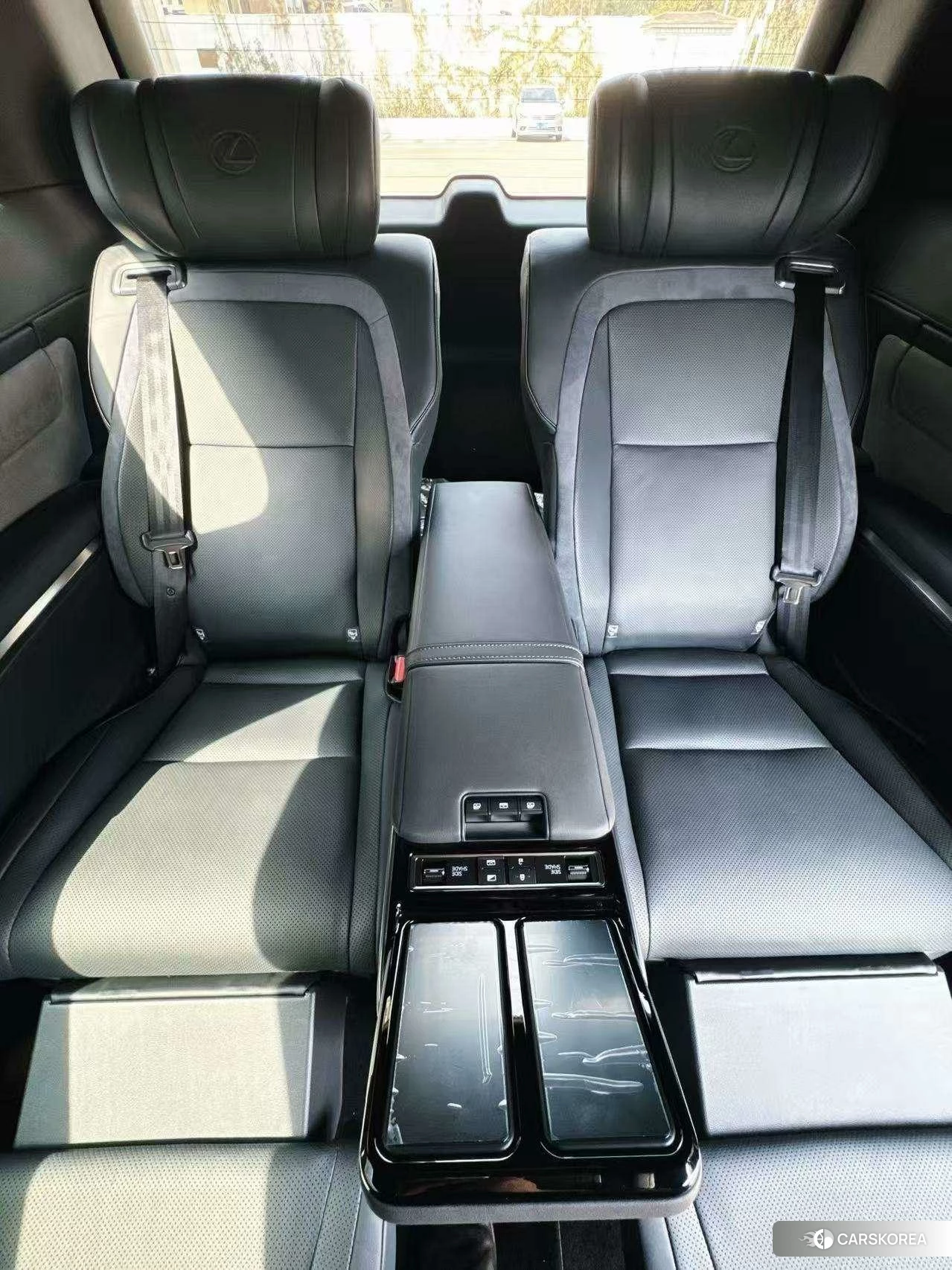 Lexus LM 2025 Черный из Китая, фото 4