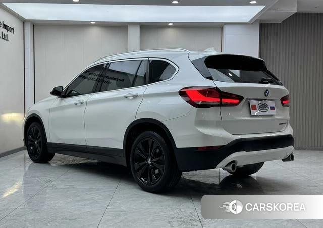 BMW X1 id 4218166 из Китая 18