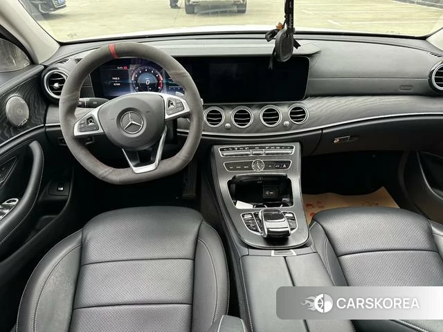 Mercedes-Benz E-class id 4241740 из Китая 14