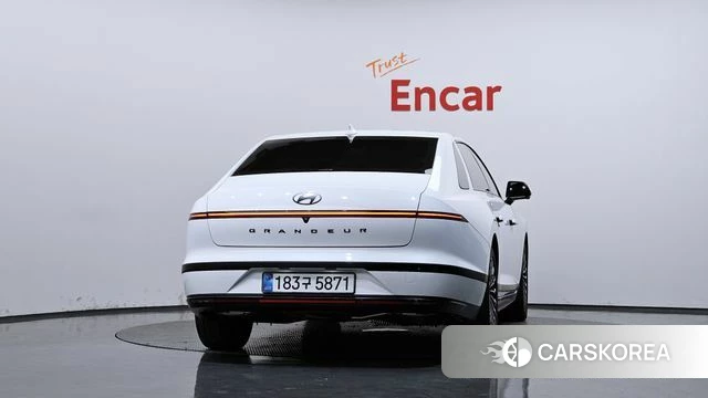 Hyundai Grandeur Hybrid (GN7) id 4879492 из Кореи 14