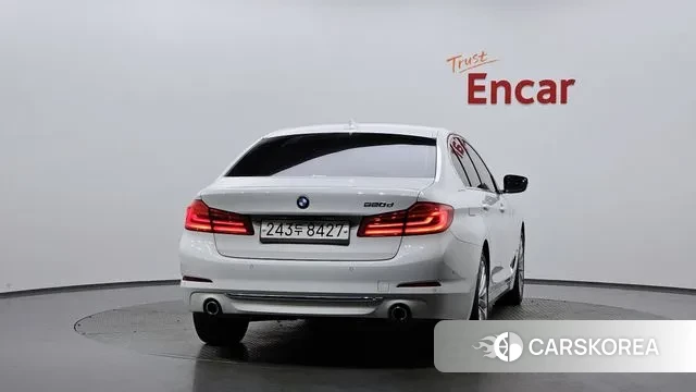 BMW 5 Series (G30) id 3464119 из Кореи 14