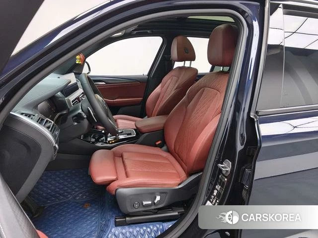 BMW X3 2022 Черный из Китая, фото 4