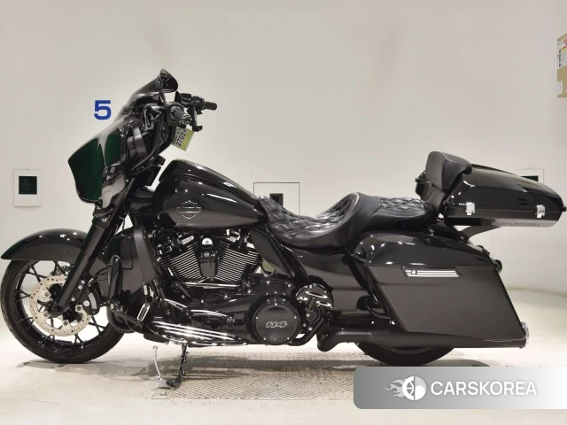 Проданный Harley-Davidson Street Glide FLHXS1870 2021 из Японии