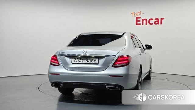 Mercedes-Benz E-Class W213 id 4551396 из Кореи 25