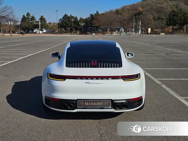 Porsche 911(992) id 3556647 из Кореи 14