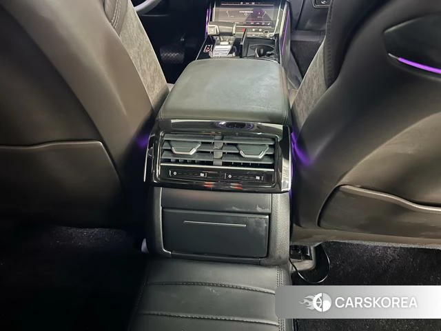 Audi A8 id 4207588 из Китая 21