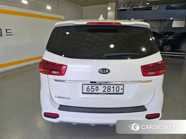 Kia The New Carnival id 3375136 из Кореи 14