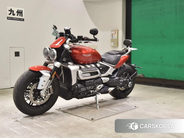 Triumph ROCKET 3 R 2021 из Японии