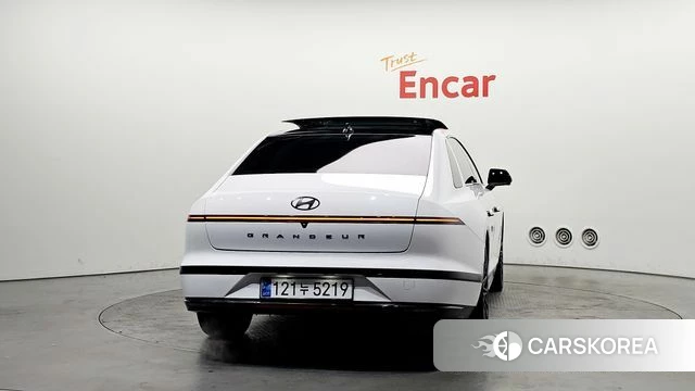 Hyundai Grandeur (GN7) id 4178387 из Кореи 14