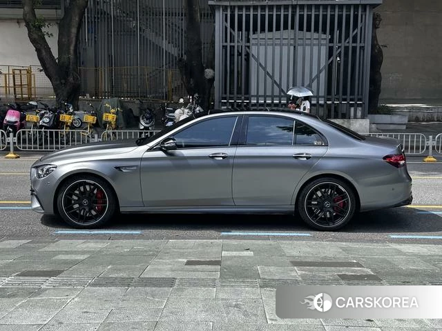 Mercedes-Benz E-class AMG id 4349008 из Китая 10