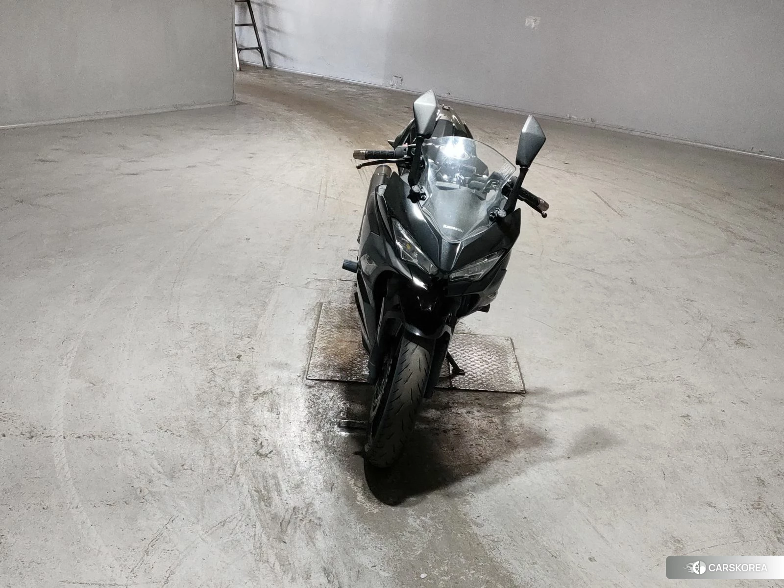 Проданный Kawasaki NINJA 250 2018 из Японии