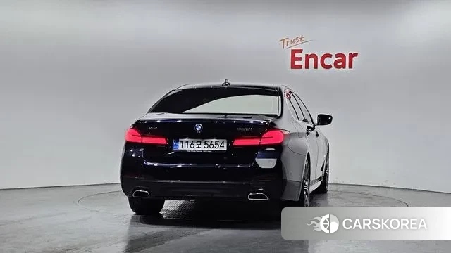 BMW 5 Series (G30) id 3645120 из Кореи 14